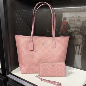 Bundle‼️COACH City Tote Bag In Signature Canvas CAL49 & Wallet CW778